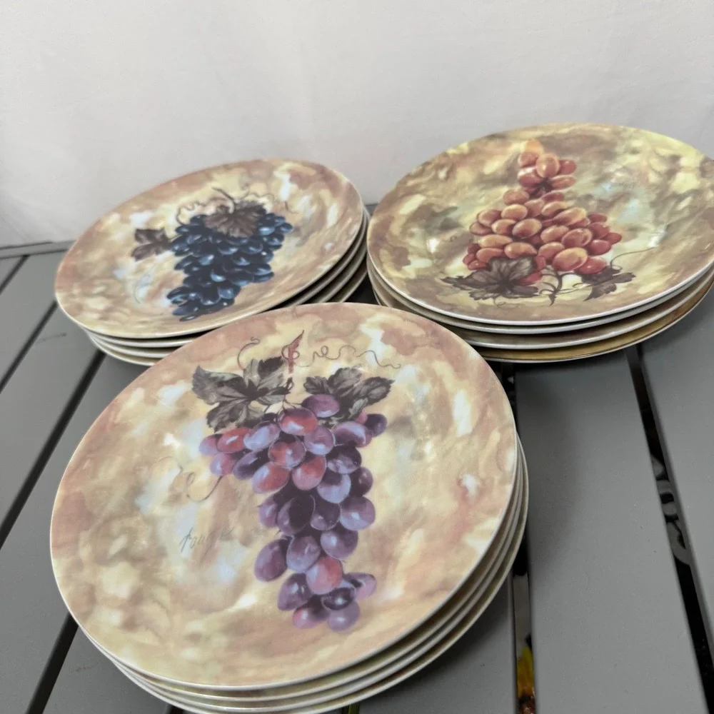 Set of 4x I. Godinger & Co Grapevine Wine Porcelain Dessert Plates Mediterranean